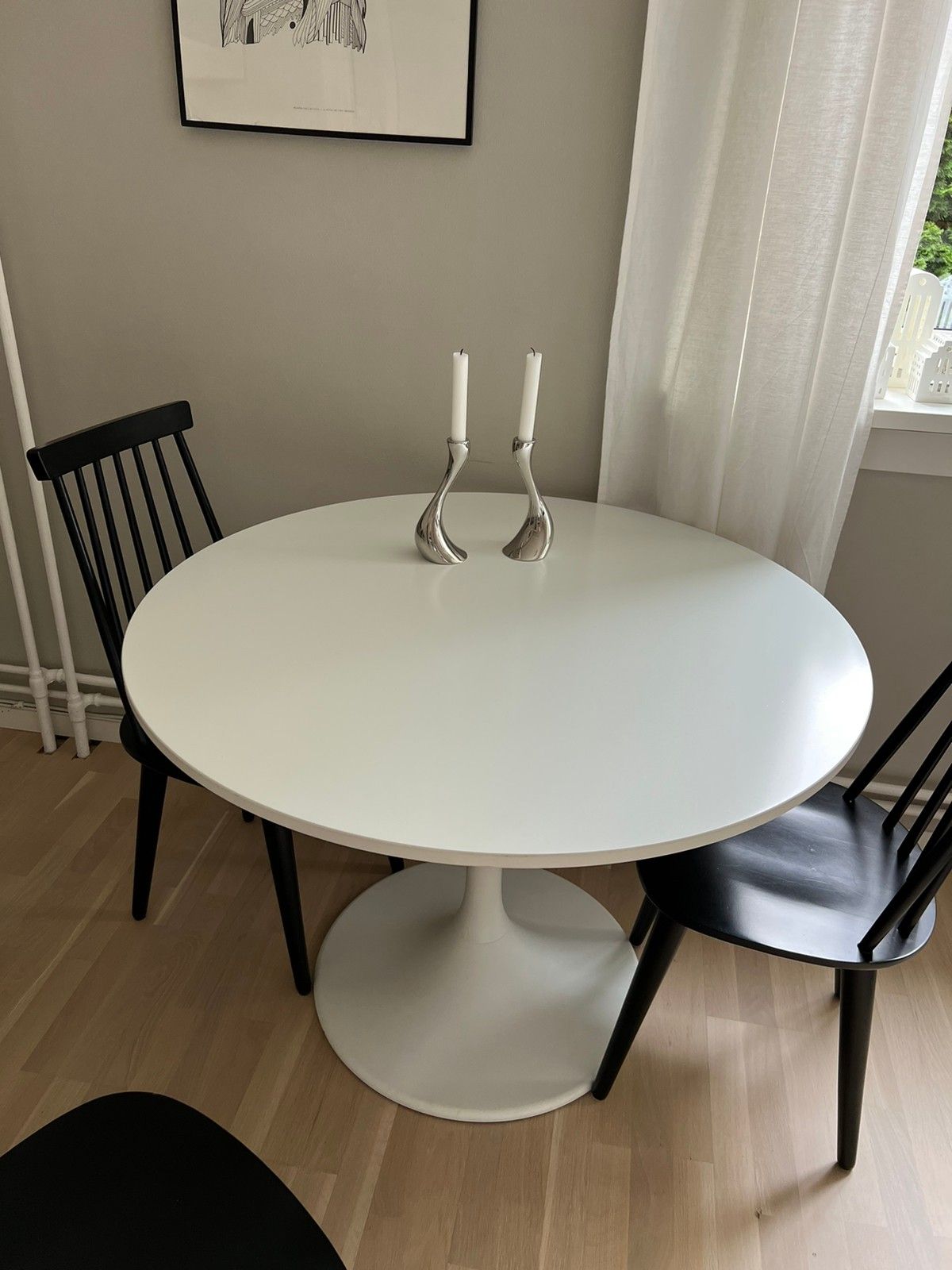 RESERVERT Rundt Hvitt Spisebord IKEA Docksta FINN Torget