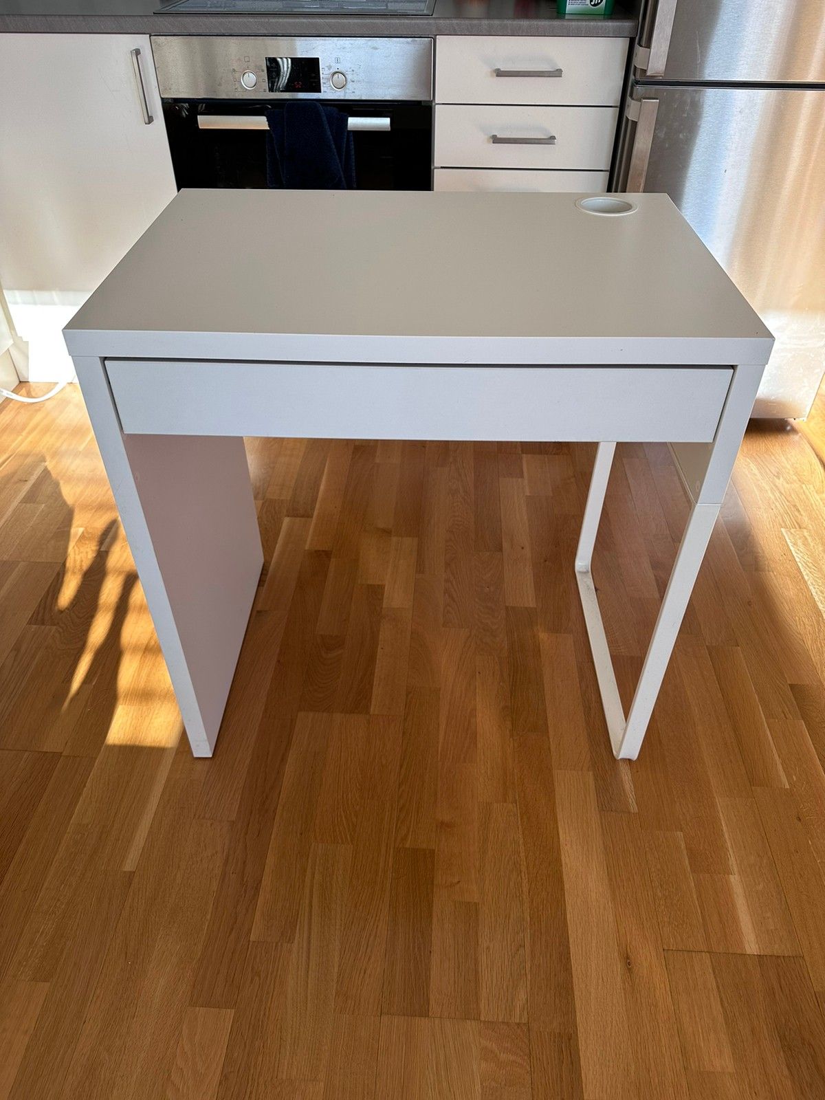 Lite Skrivebord Fra IKEA FINN Torget