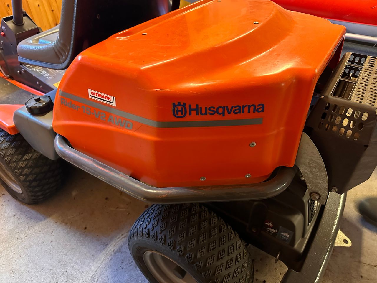 SOLGT Husqvarna Rider 15 V2 AWD FINN Torget