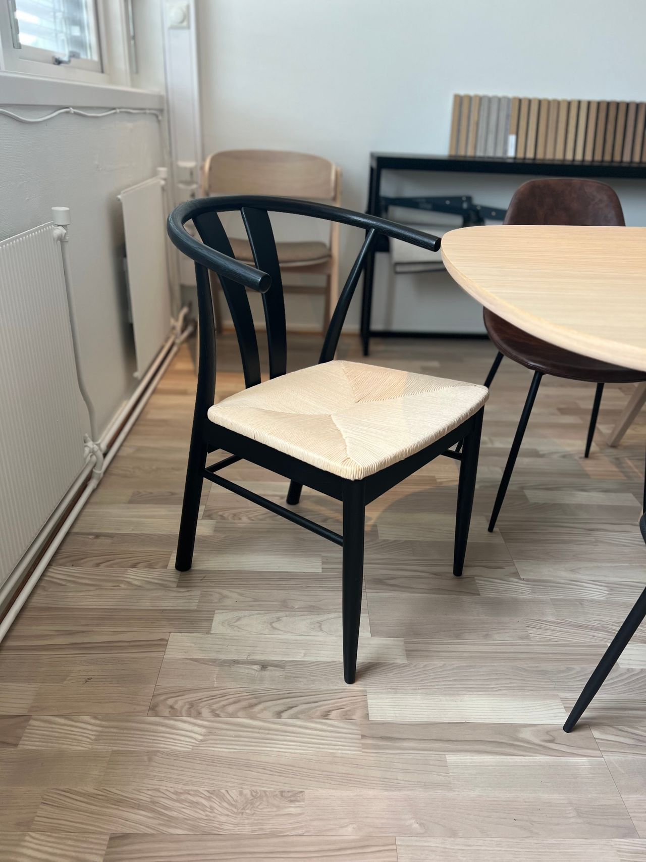 Spisestuestoler HELTRE EIK Skandinavisk Design FINN Torget