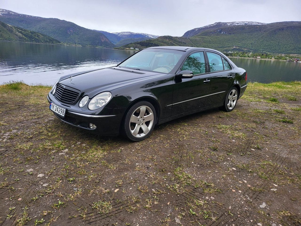 Bruktbil Til Salgs Mercedes Benz E Klasse Svart Hk