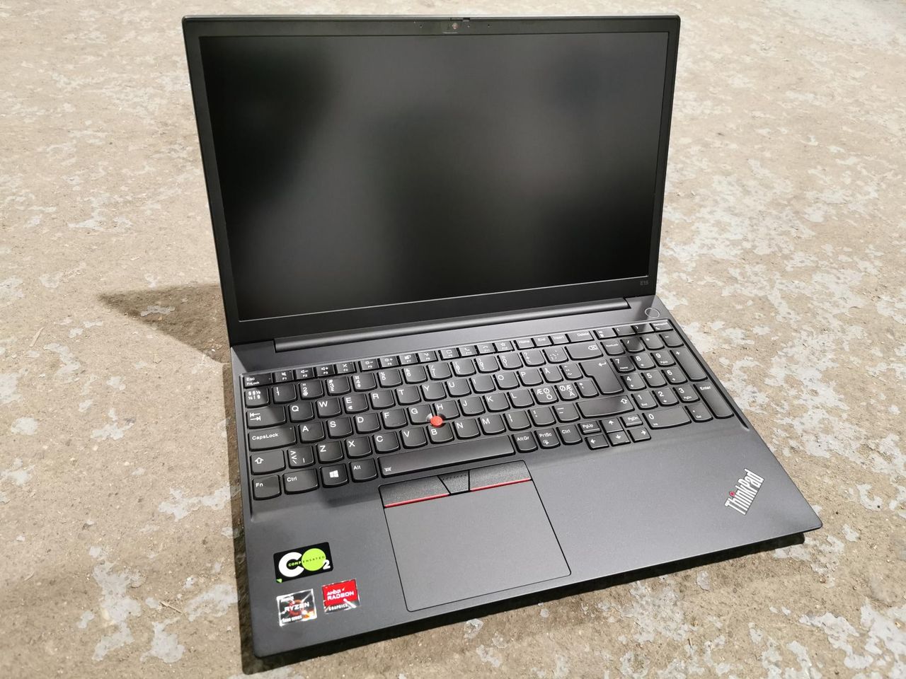 Nesten Ubrukt Lenovo Thinkpad E Ryzen U Gb Ram Gb