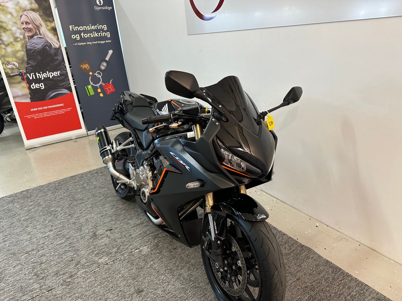 Til Salgs Honda Cbr R A Arrow Effektanlegg