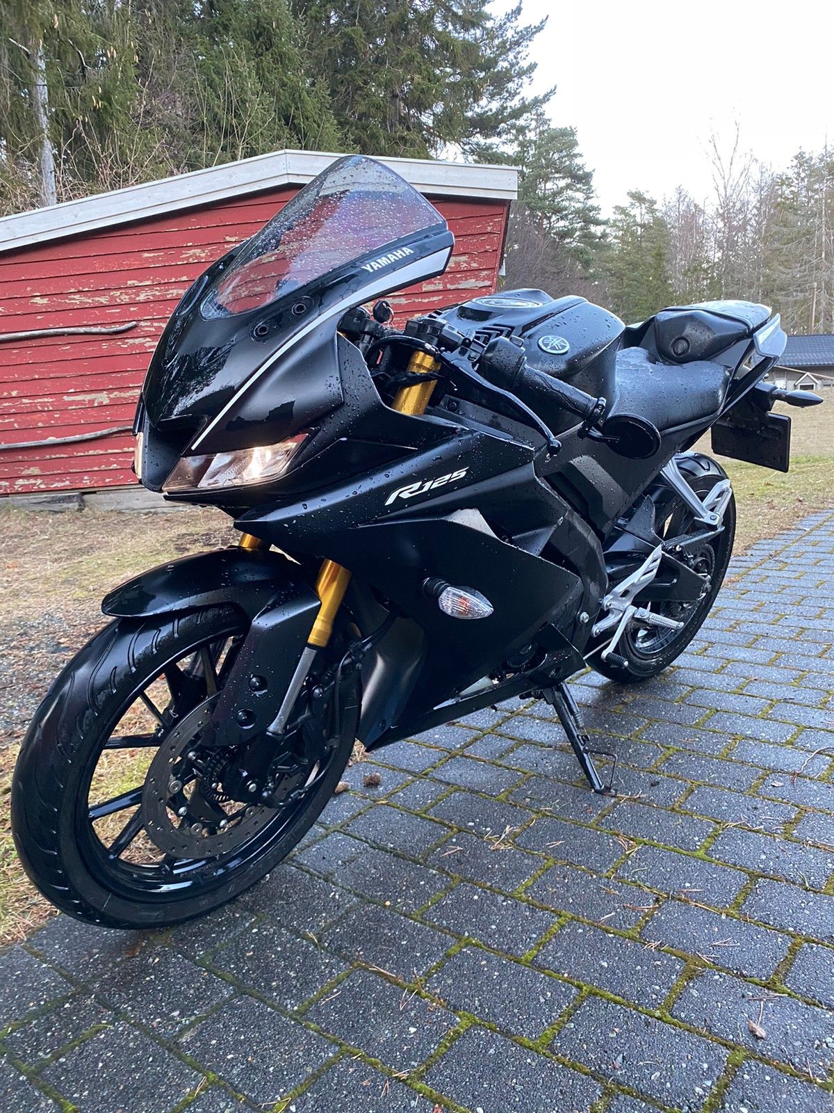 Til Salgs Yamaha Yzf R Ccm Lett Mc Finn No