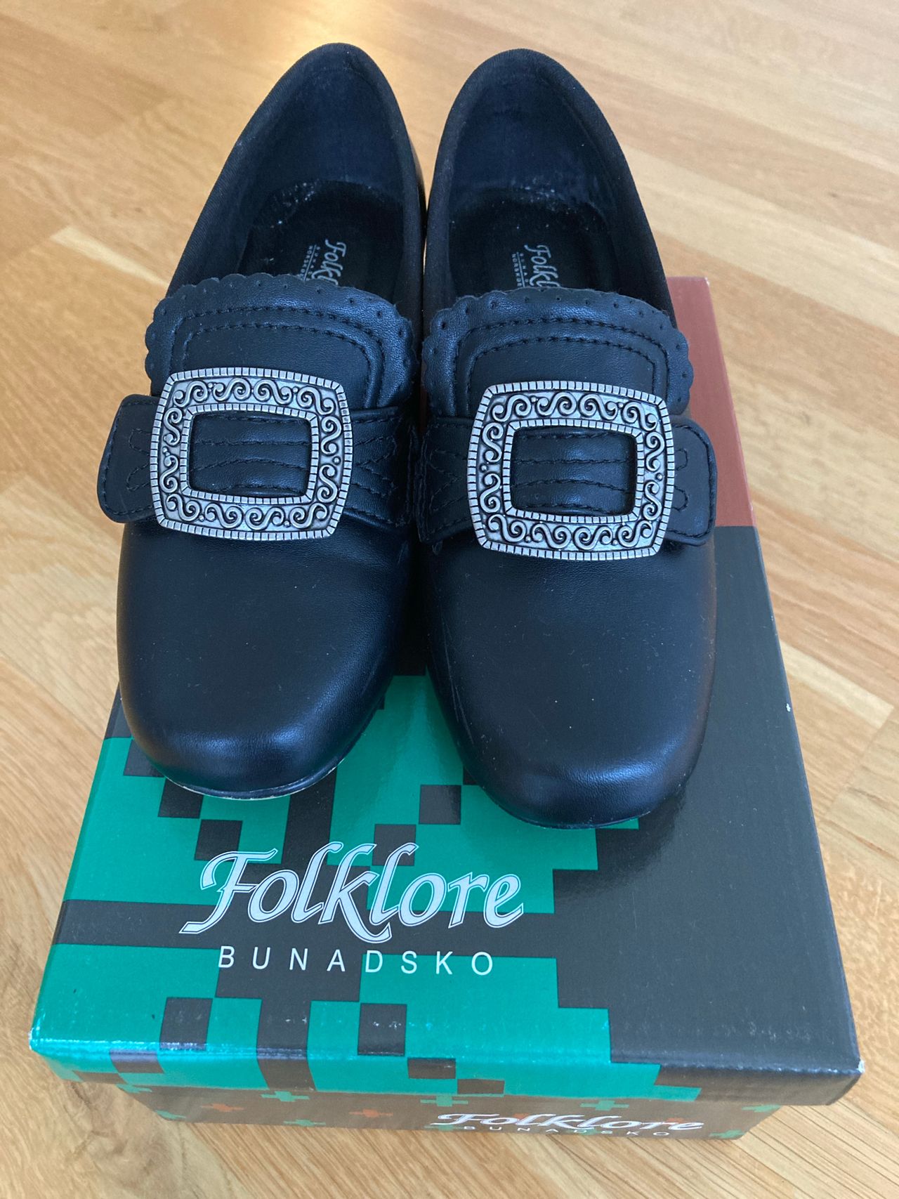 Folklore Bunadssko Str 30 FINN Torget