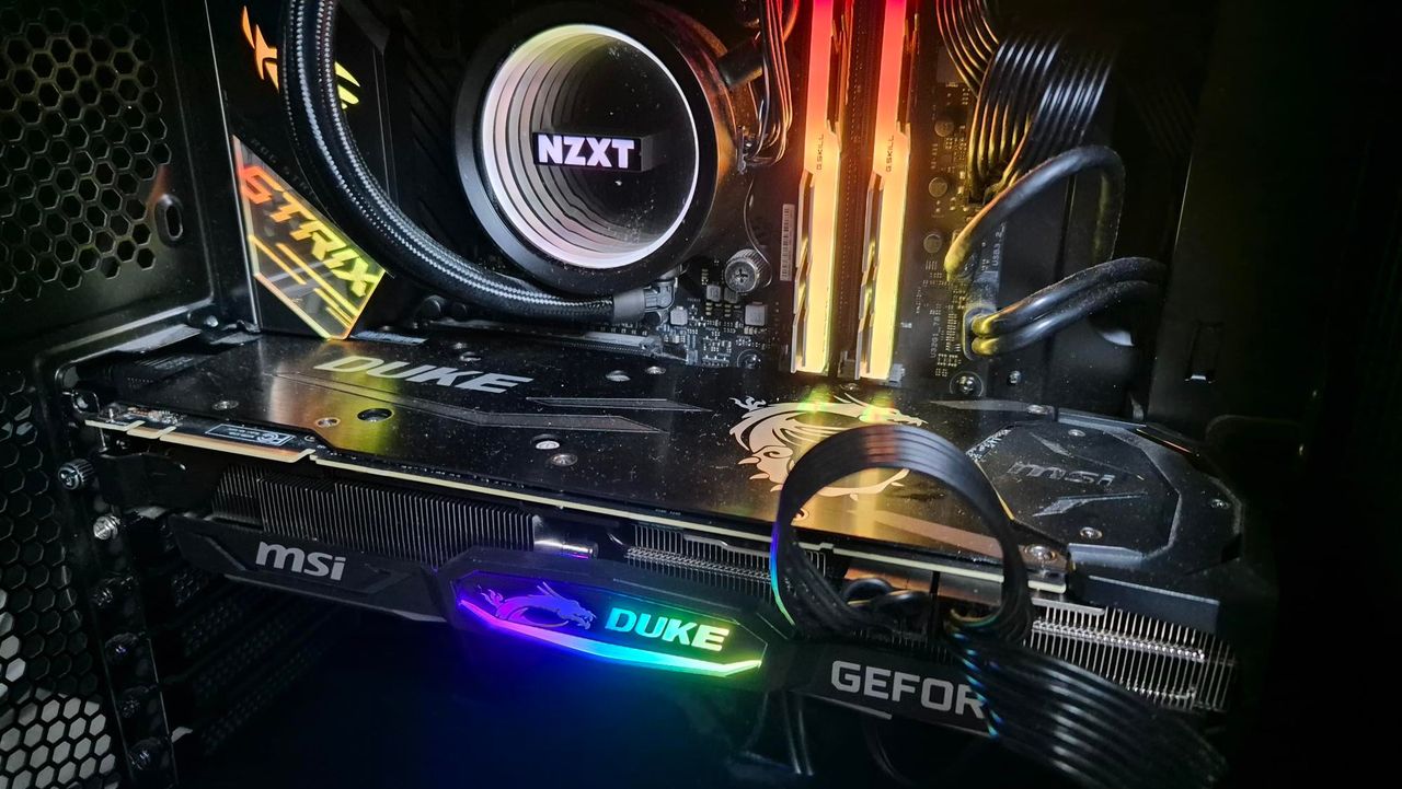 MSI GeForce RTX 2080 Ti DUKE 11G FINN Torget