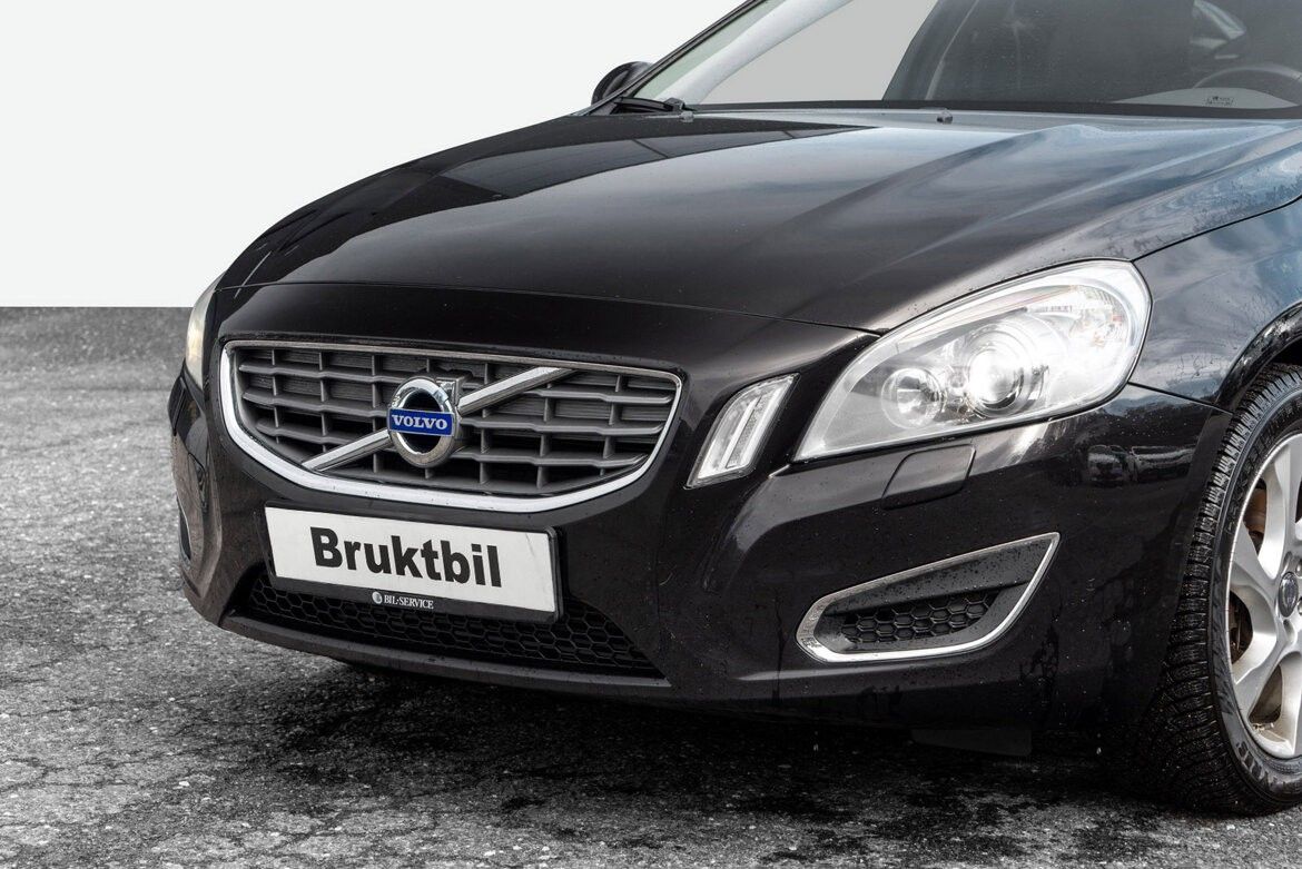 Bruktbil Til Salgs Volvo V Svart Hk Stasjonsvogn