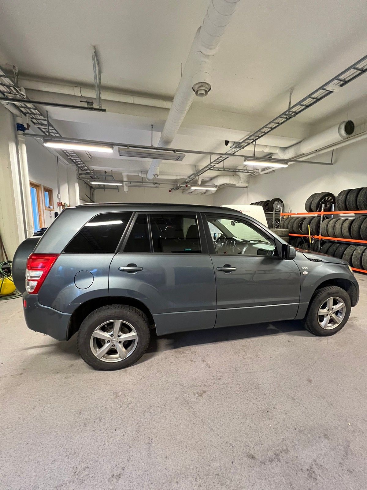 Bruktbil til salgs Suzuki Grand Vitara 2006 Grå 129 Hk SUV