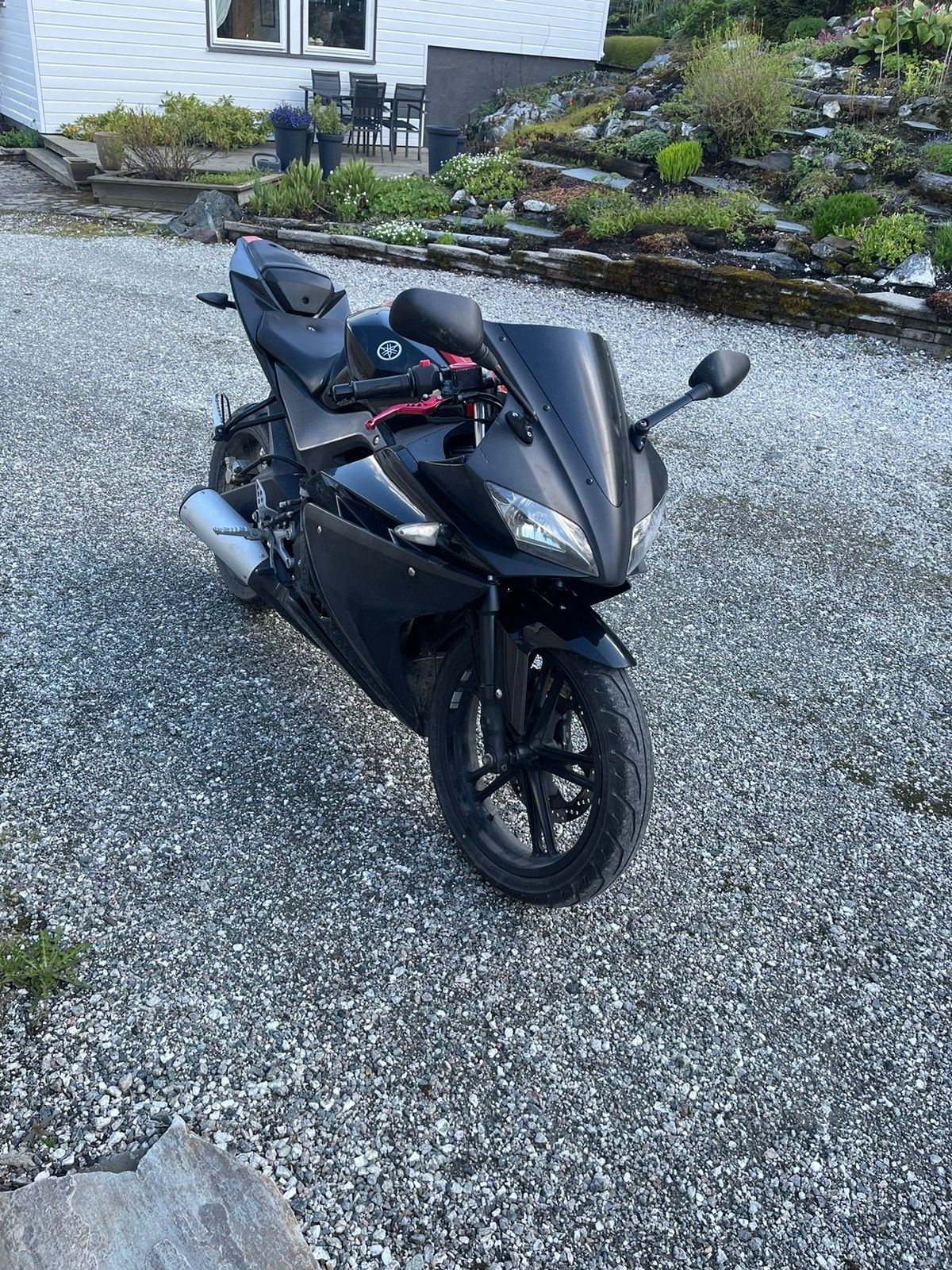 Til Salgs Yamaha Yzf R Ccm Lett Mc Finn No