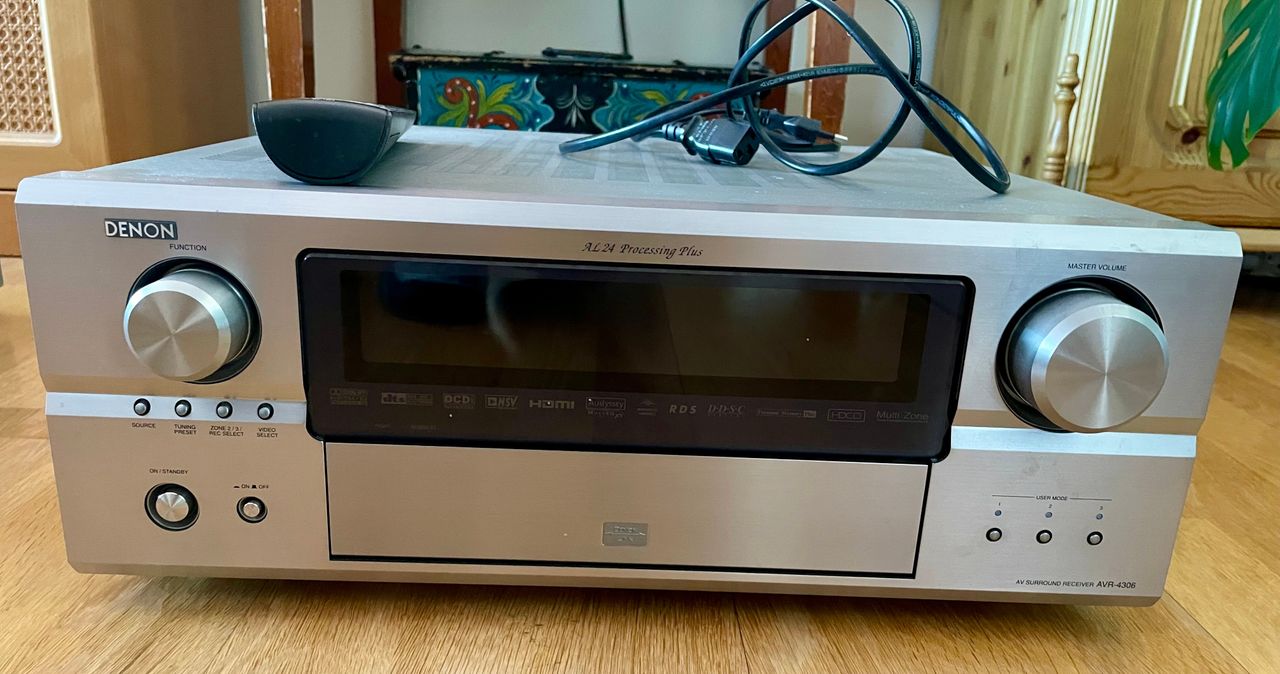 Denon Reciever AVR 4306 FINN Torget