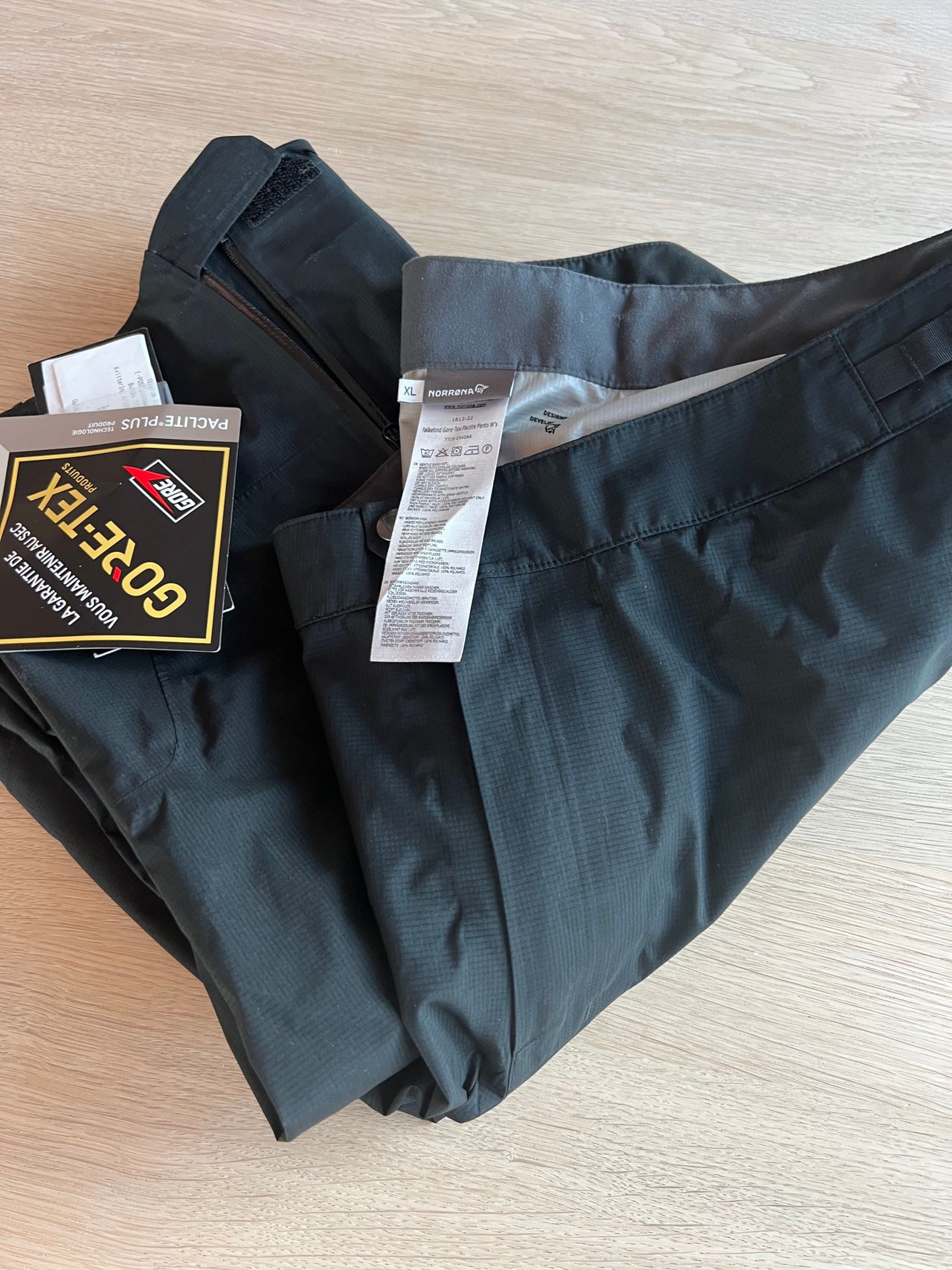 Norrøna Falketind Gore Tex Paclite Pants W FINN torget