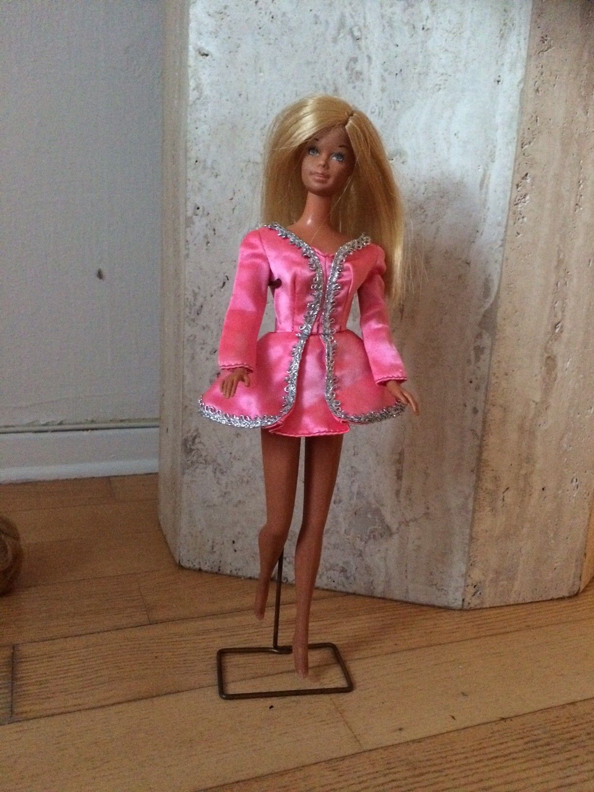 RESERVERT Vintage Barbie Skøytekjole Marie Osmond fashion 1977 Mattel