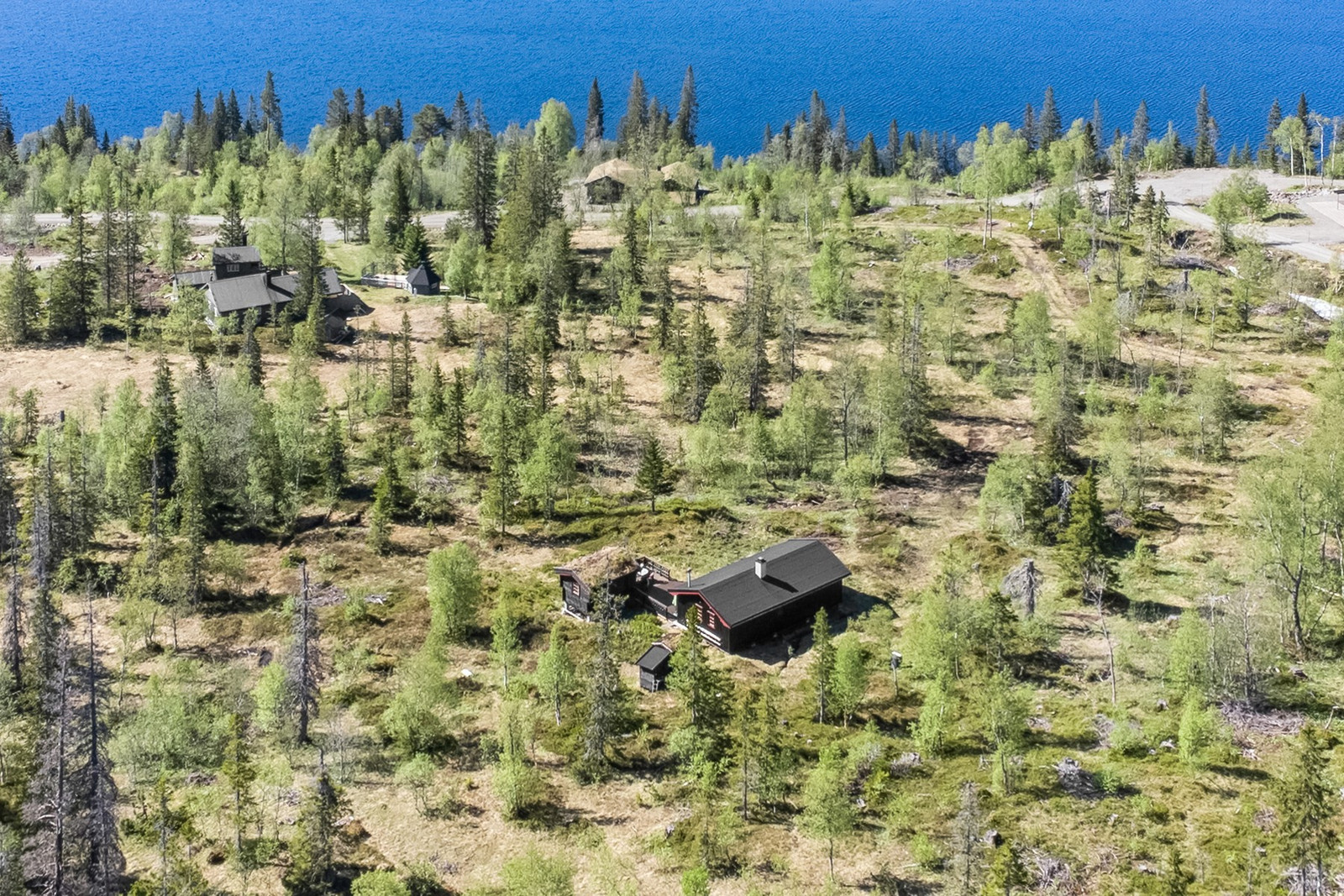 Pen Og Velholdt Hytte Med Idyllisk Og Skjermet Beliggenhet Ved Vakre