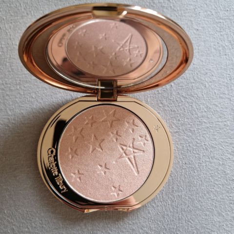 Charlotte Tilbury Cheek To Chic Sex On Fire Finn Torget