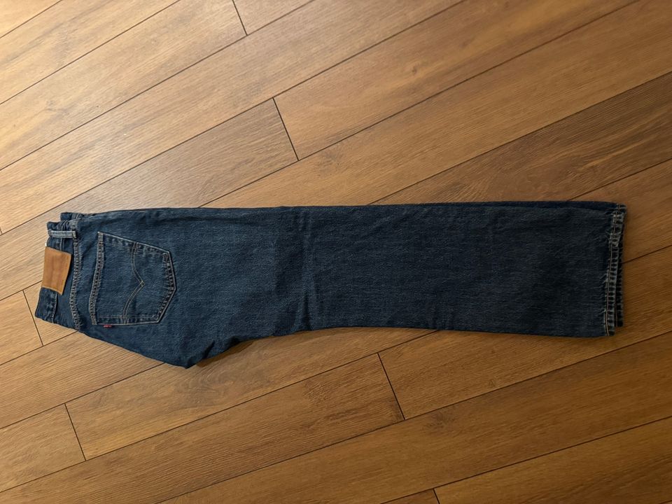 Levis Bukser FINN Torget