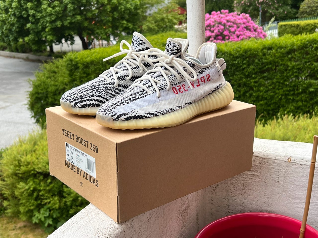 adidas gazelle silver green womens adidas Yeezy Boost 350 V2 'Onyx' (Kids) – Reborn