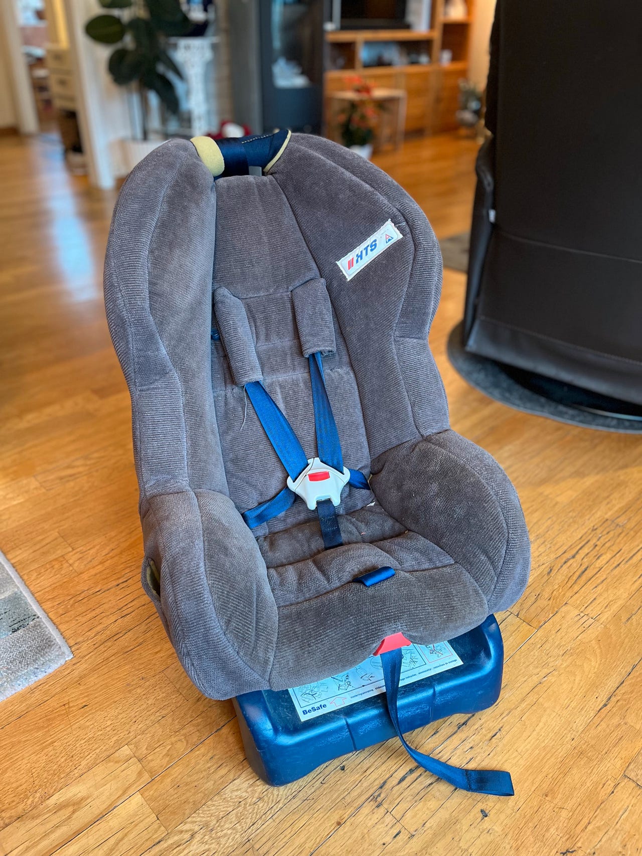 Eldre modell av Britax Römer Bilsete gis bort | FINN-torget