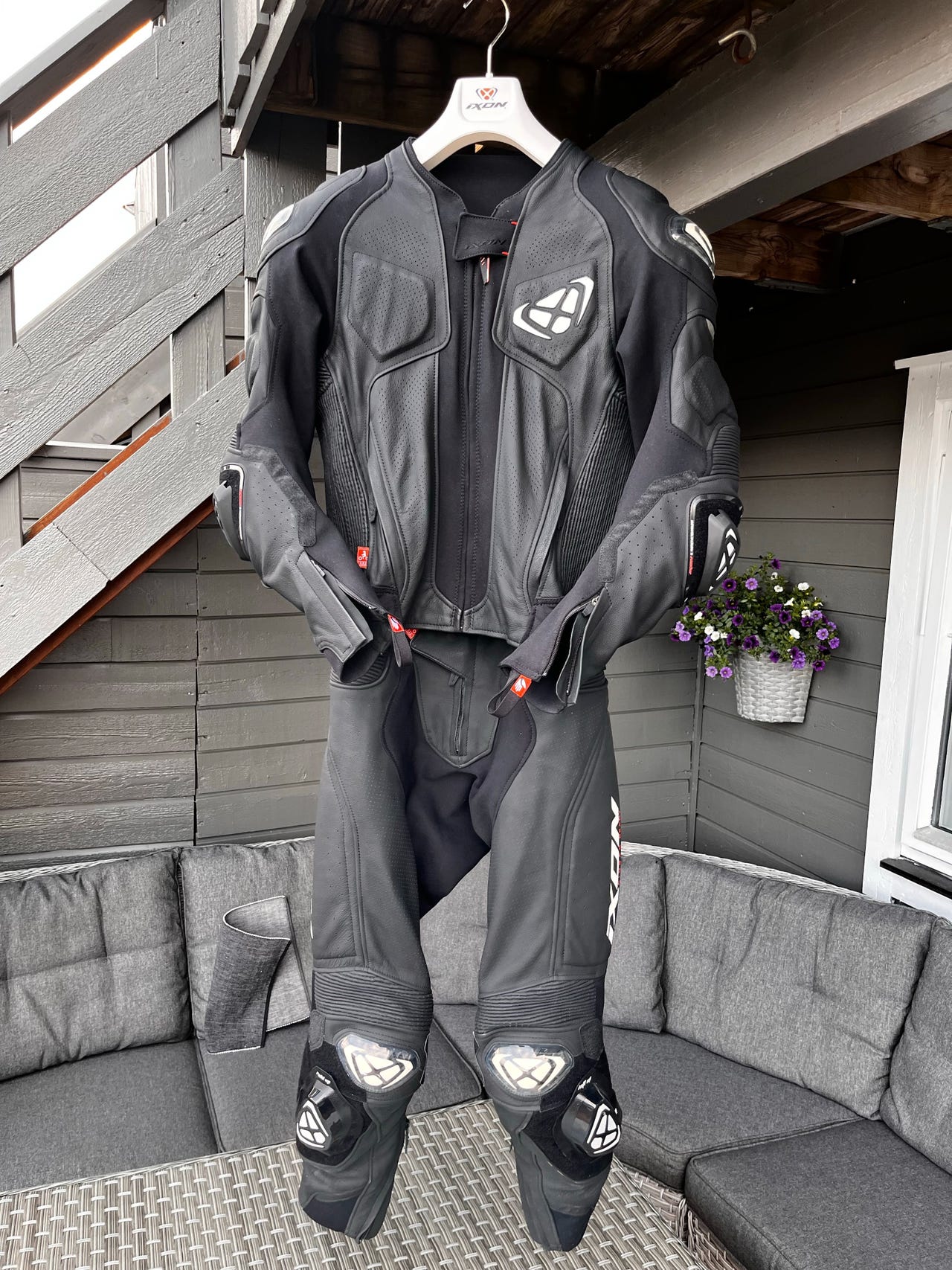 IXON 2-delt skinndress Som NY!! | FINN-torget