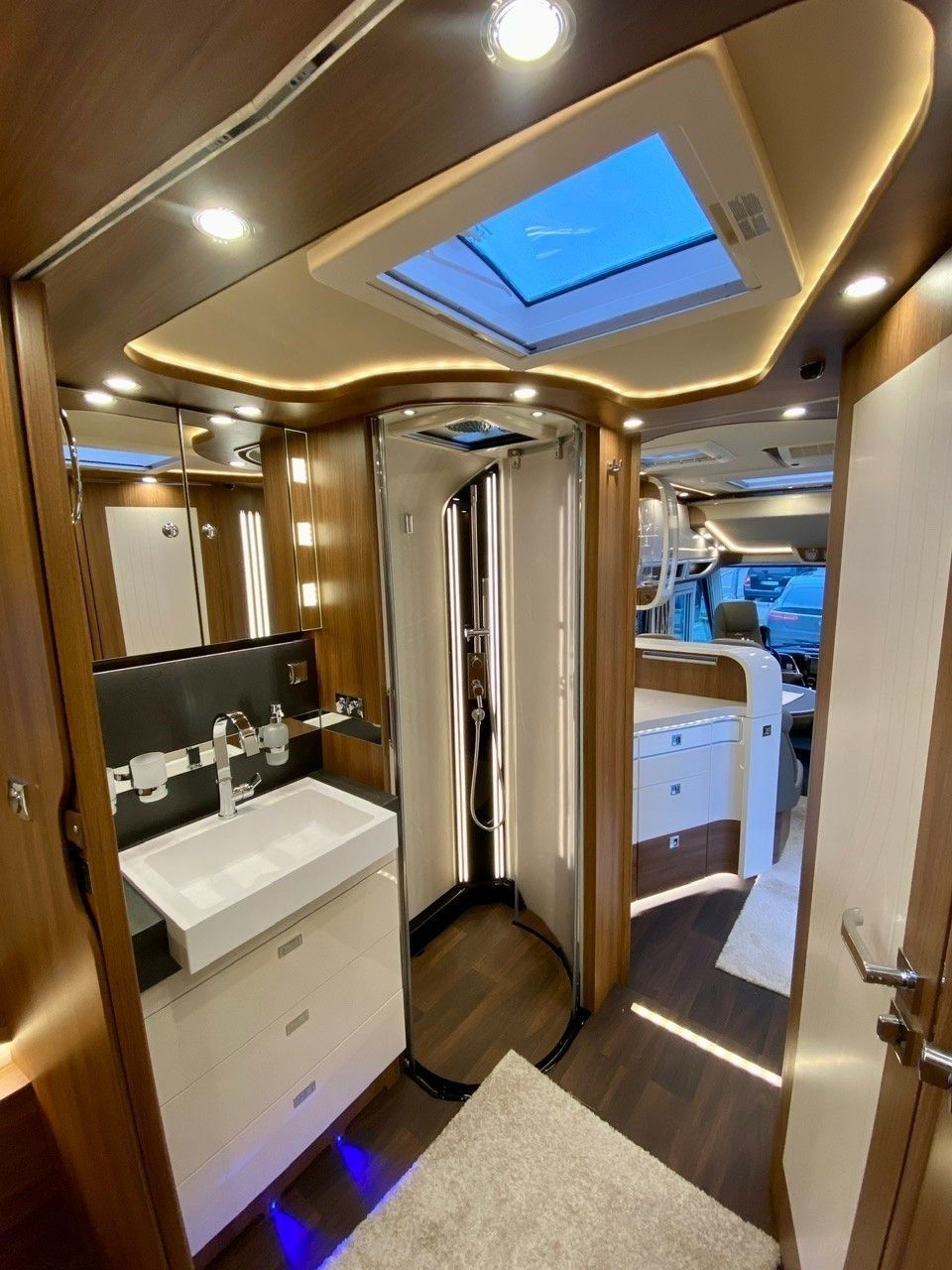 07fb2037-100b-4ebf-bed0-050a79ac1d17
