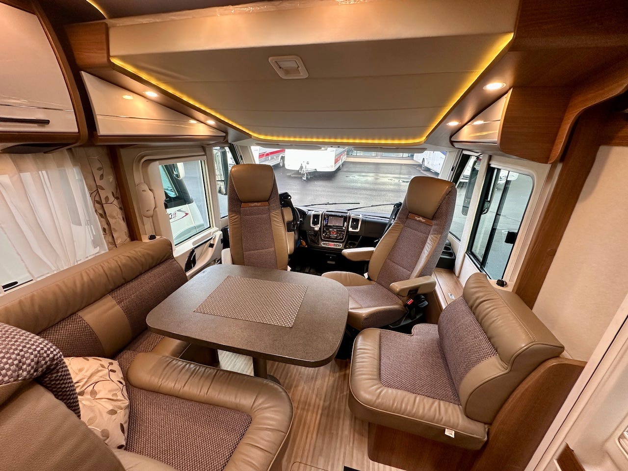 08392211-3984-4945-ba8e-6d98c0c2c6c8