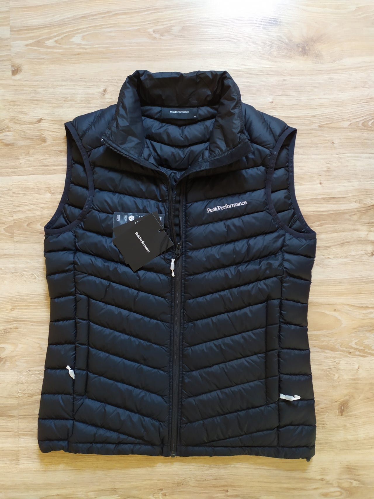 Vest PEAK PERFORMANCE Frost Down Vest Black 700 FP PERTEX