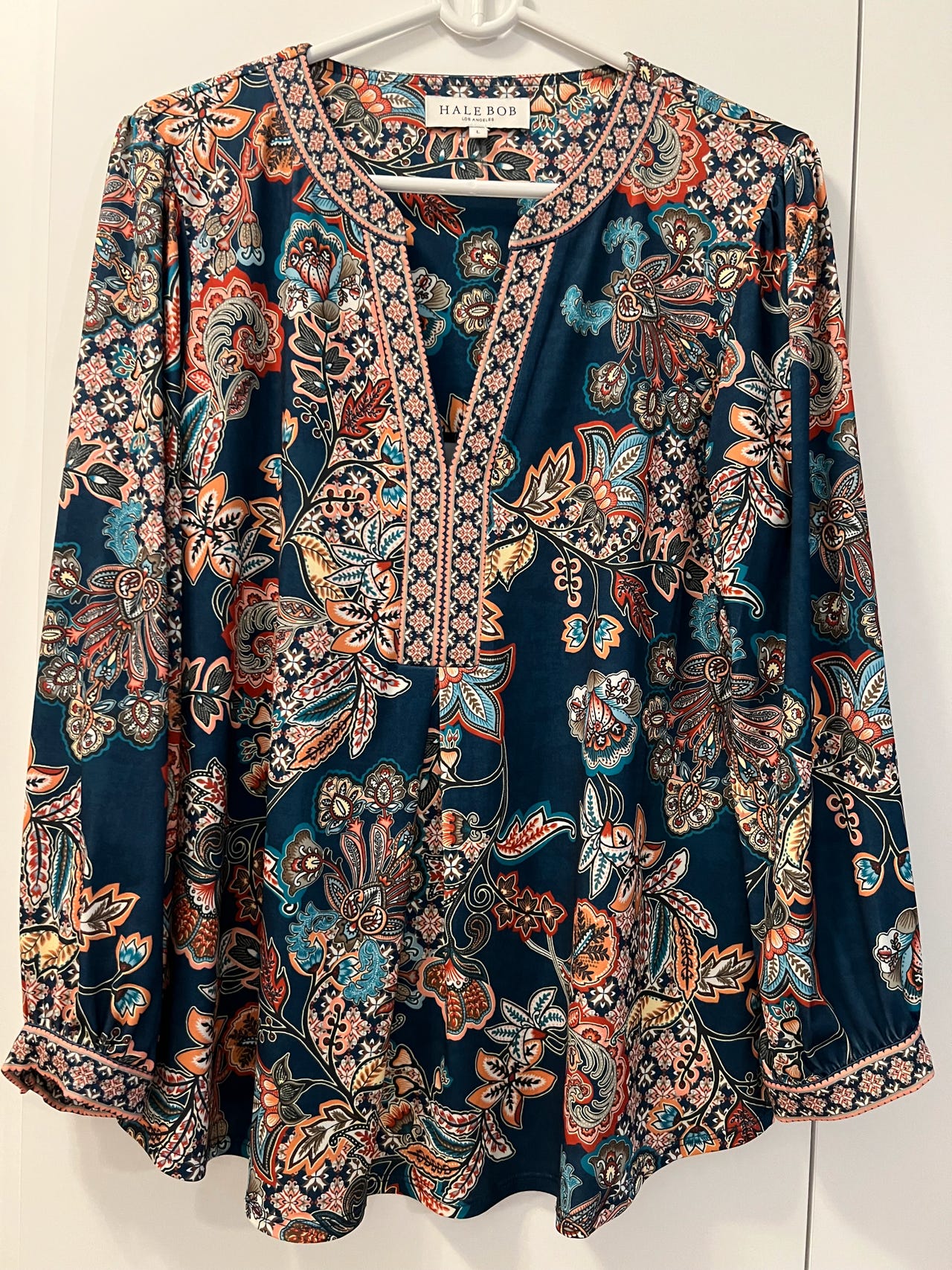 Stilig Halebob bluse, str L | FINN-torget