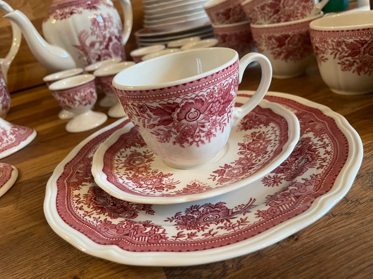 Villeroy & Boch Fasan rød kaffe/te servise for 8personer | FINN-torget