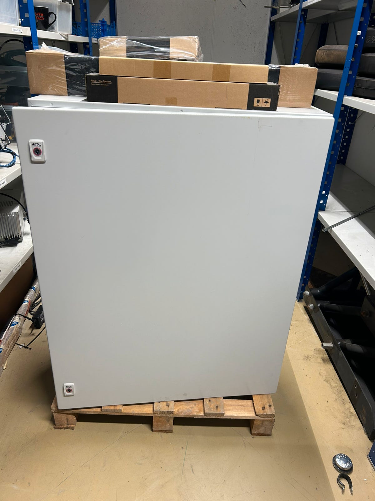 Elektronikkskap - Rittal, Schneider+ div rekkeklemmer Weidmuller/Phænix ...