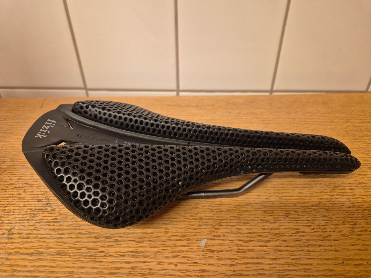 Fizik Antares Versus Evo R3 Adaptive 139mm | FINN-torget