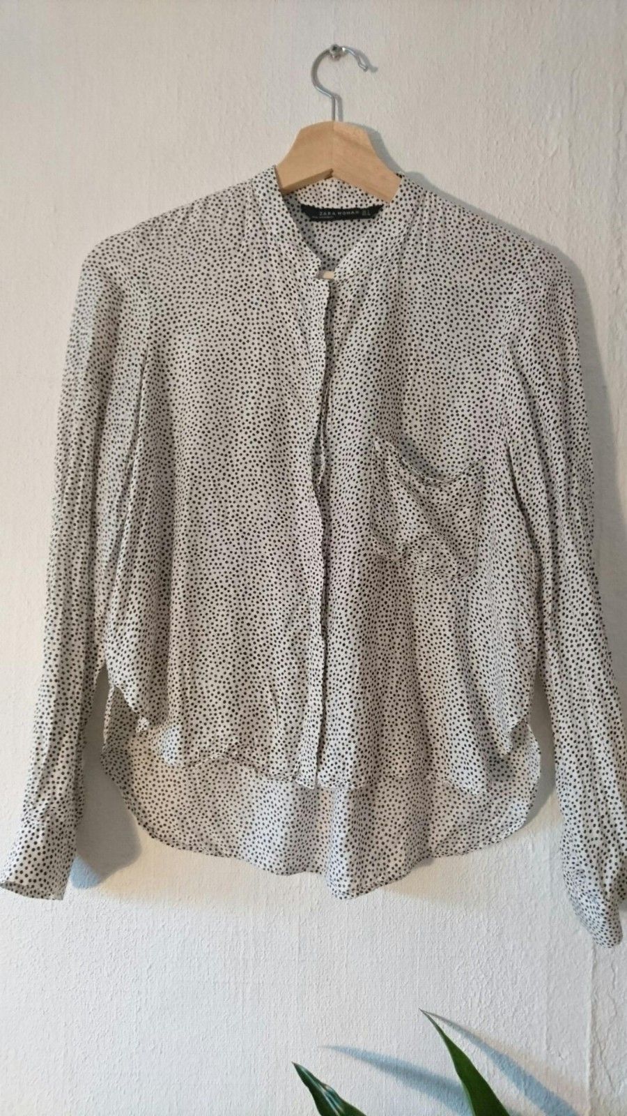 Prikkete skjorte Zara | FINN.no Prikkete skjorte | FINN.no