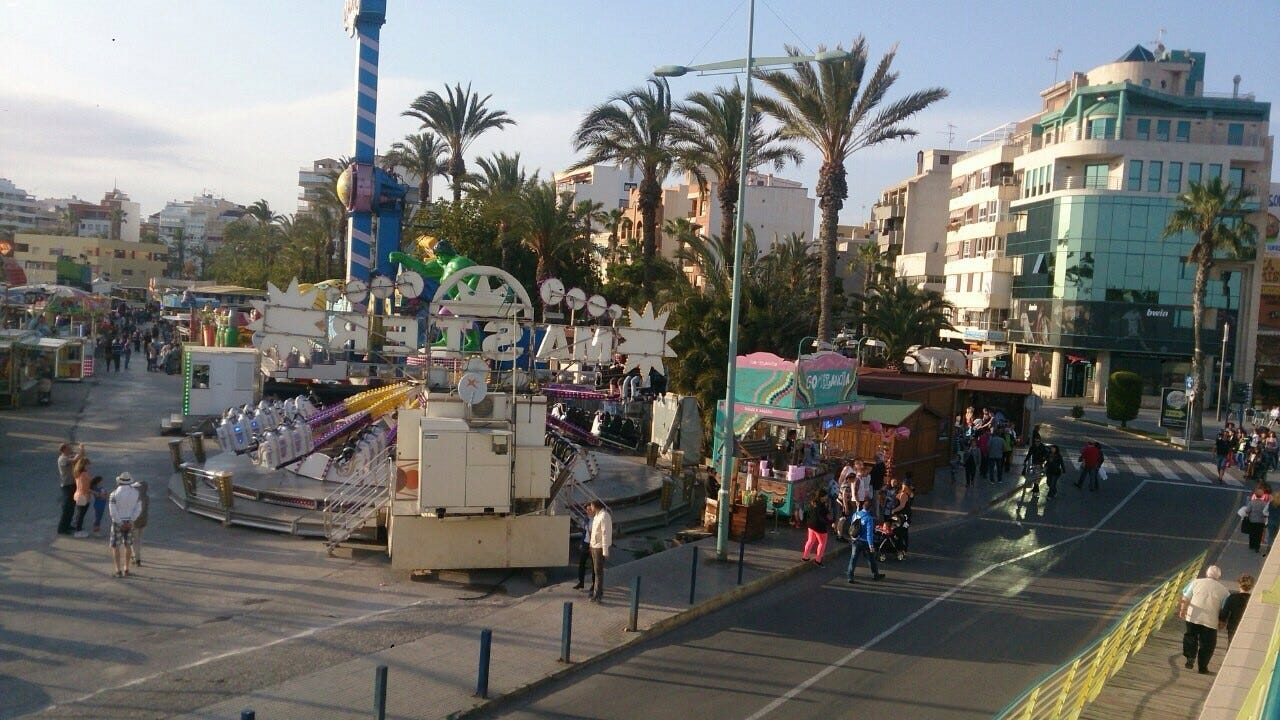 Atraksjon for baln og voksene Galleribilde