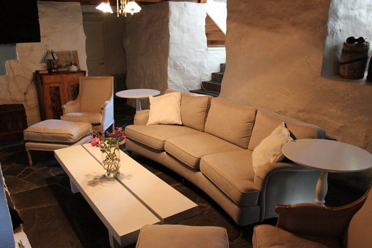 Peisestue. Galleribilde