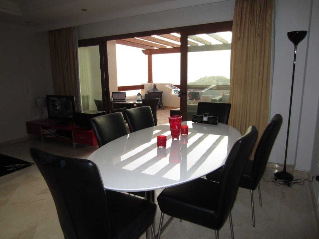 Soisestuen inne Galleribilde