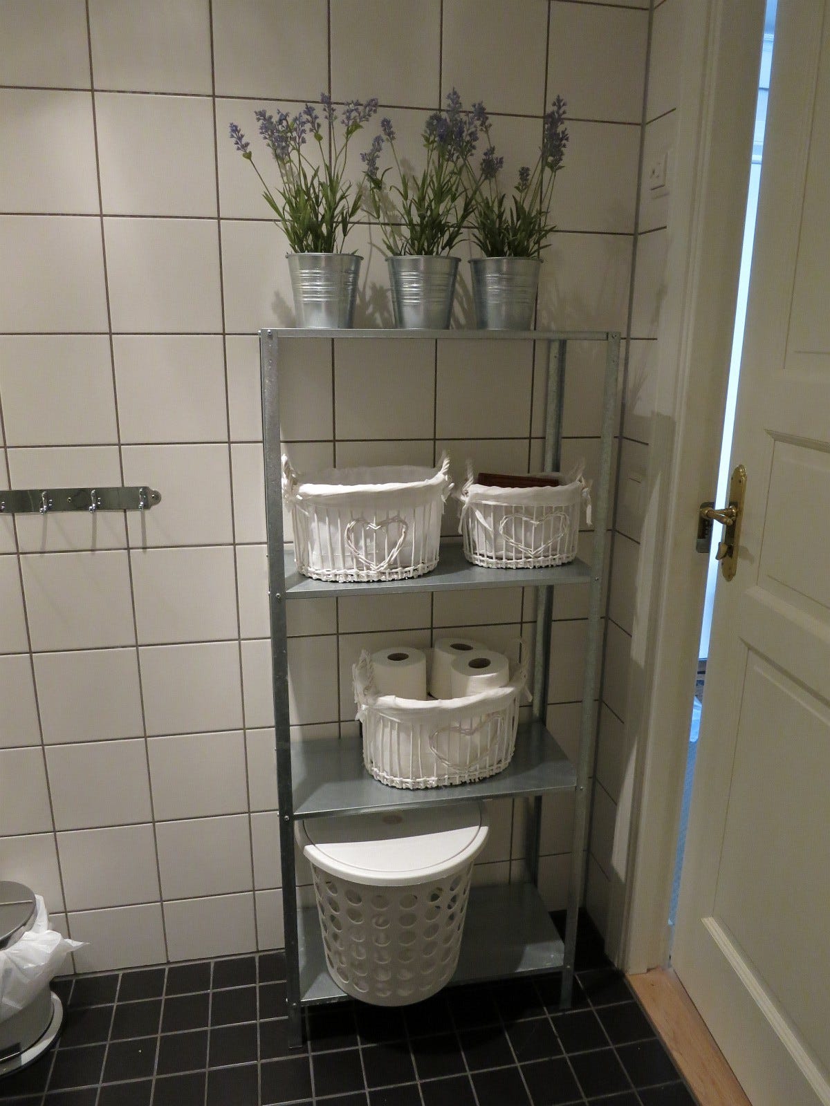 Bad i 1. etasje Galleribilde