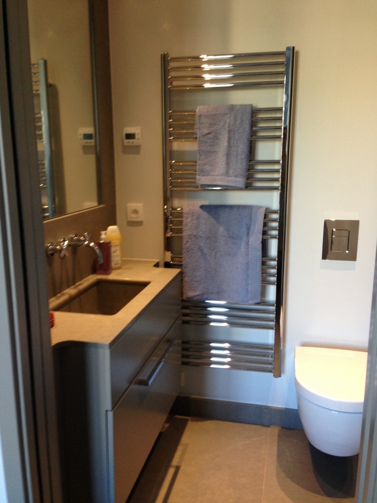 separat bad i tilknytning til soverom 1 Galleribilde