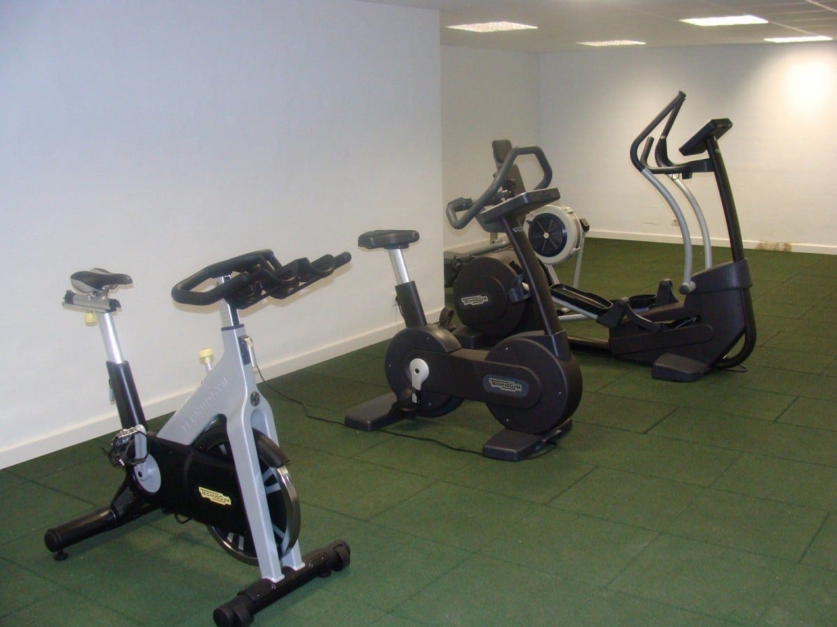 Bilde fra trimrommet i Privilegio de Marbella. Til GRATIS benyttelse for våre gjester. Galleribilde