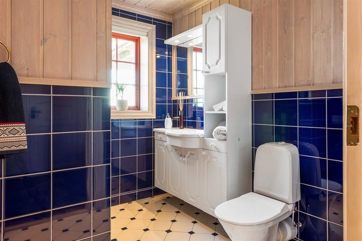 Bad 3, i underetasjen Galleribilde