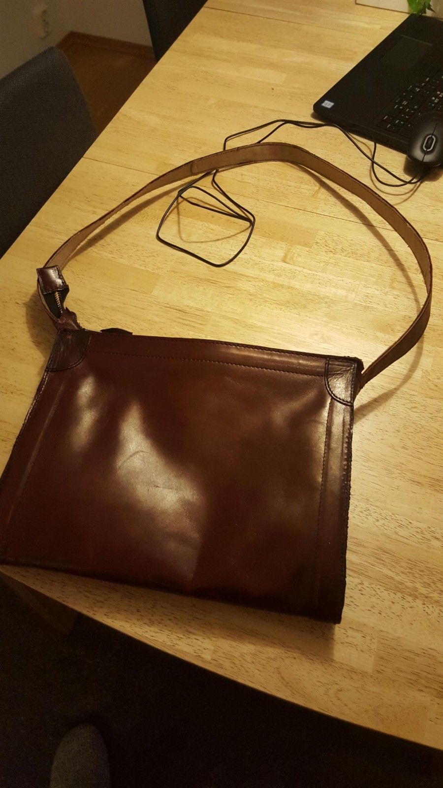 Veske skinn fra Kjøpe, selge og utveksle annonser finn den Klassisk skinn veske clutch fra Gharani Strok design