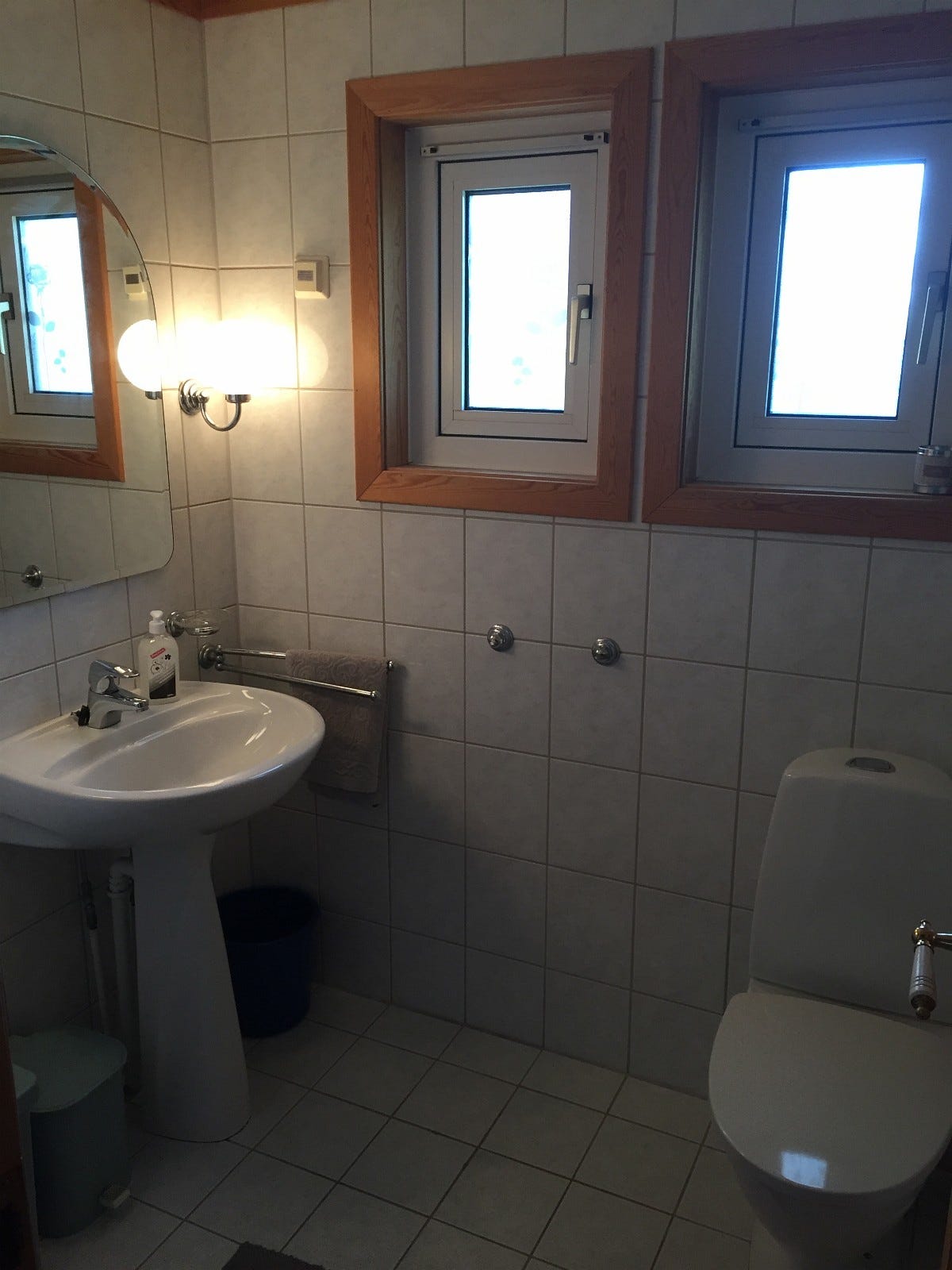 Bad med dusjhjørne Galleribilde