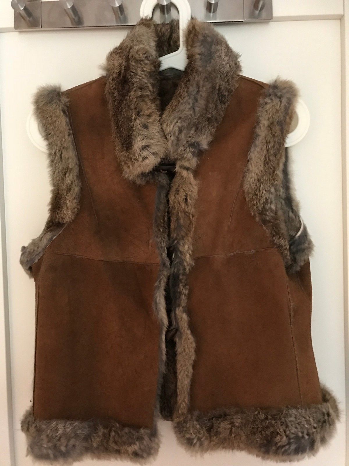 Nydelig pelsvest fra Sanaz Shiragi Collection i str S | FINN.no Brun Vest Pels Mink Brun Map Pelsvester - Dameklær er billig