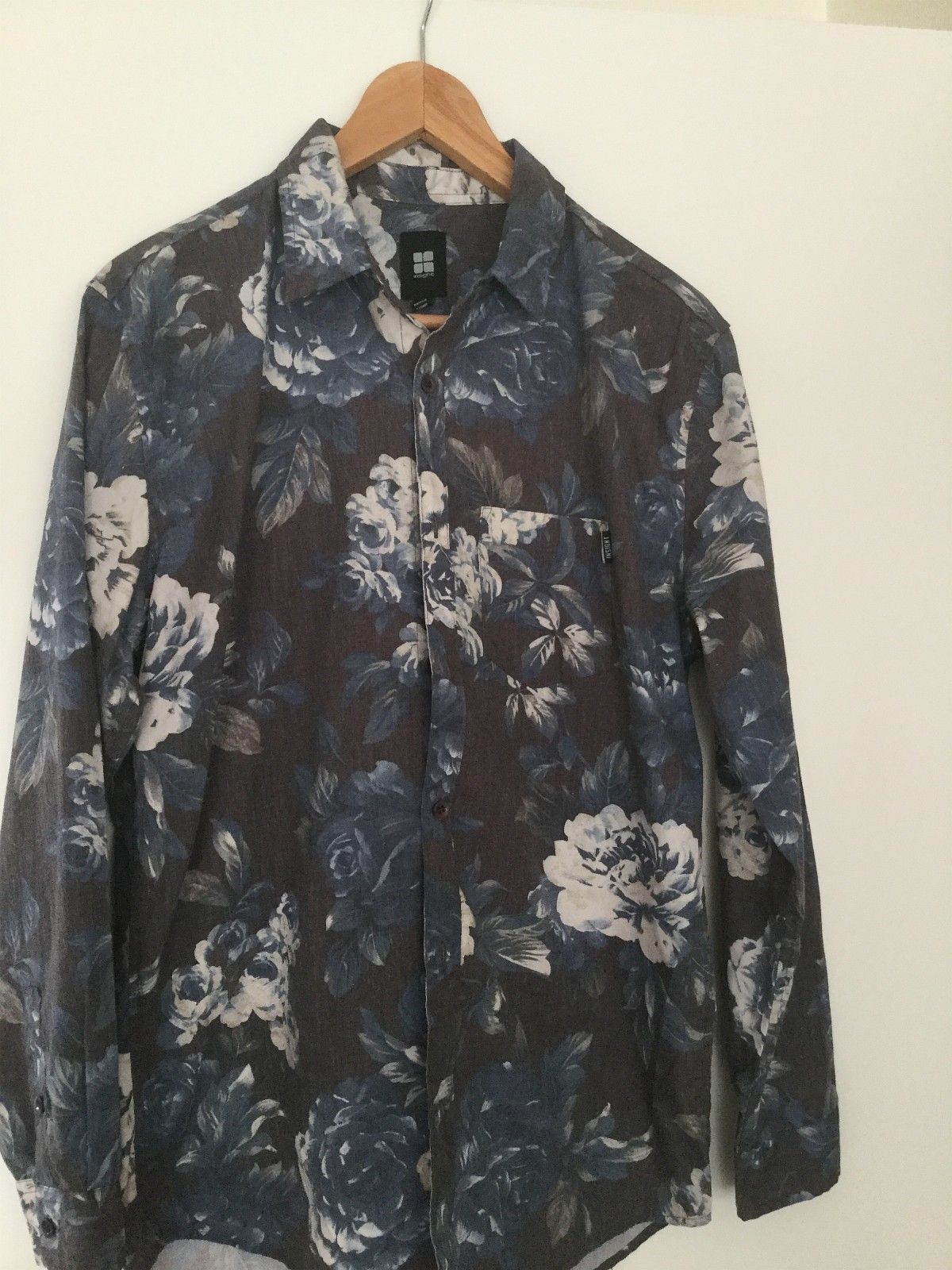 Skjorter, bukser, genser | FINN.no Ny HOMEBOUND slim fit skjorte selges | FINN.no