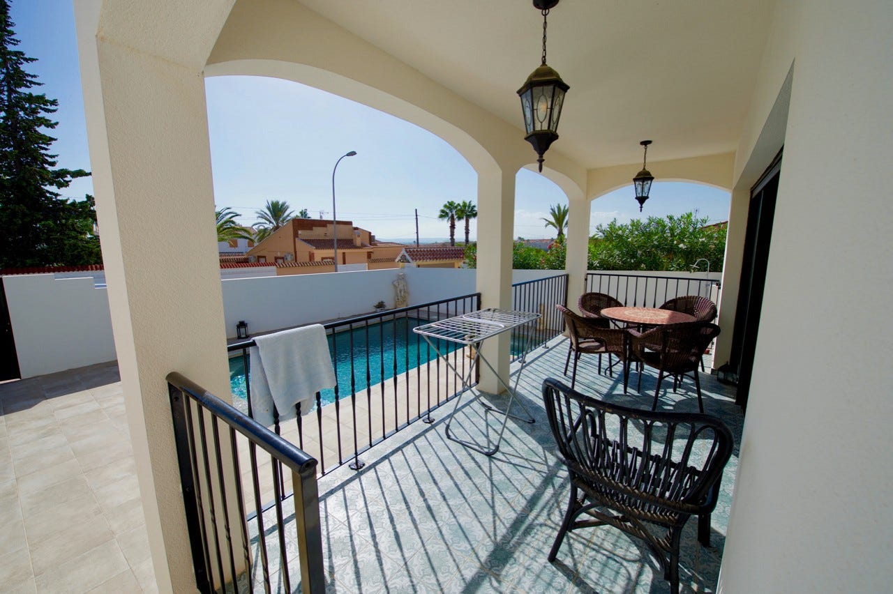 Terrasse med regulerbart stemningslys Galleribilde