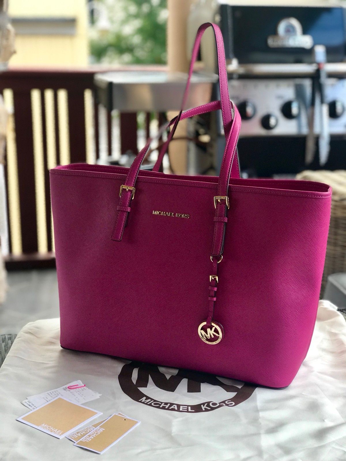 Michael Kors Jet Set Travel Large East West Tote i farge Michael Kors Jet Set Travel Crossbody Veske | FINN.no
