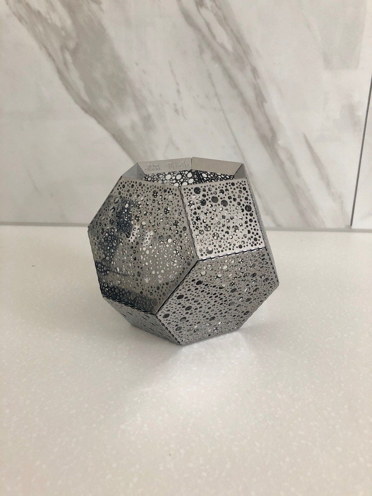 Dixon Kjøpe Selge Og Utveksle Annonser E Tilbud Priser Etch Lyslykt Fra Tom Dixon Oslo