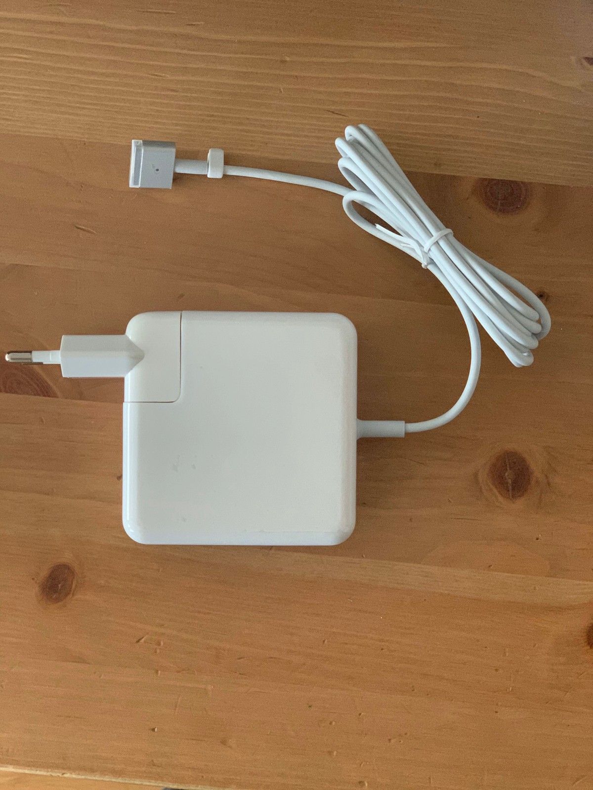 T formet 60W Magsafe Macbook lader | FINN.no T formet 60W Magsafe Macbook lader | FINN.no