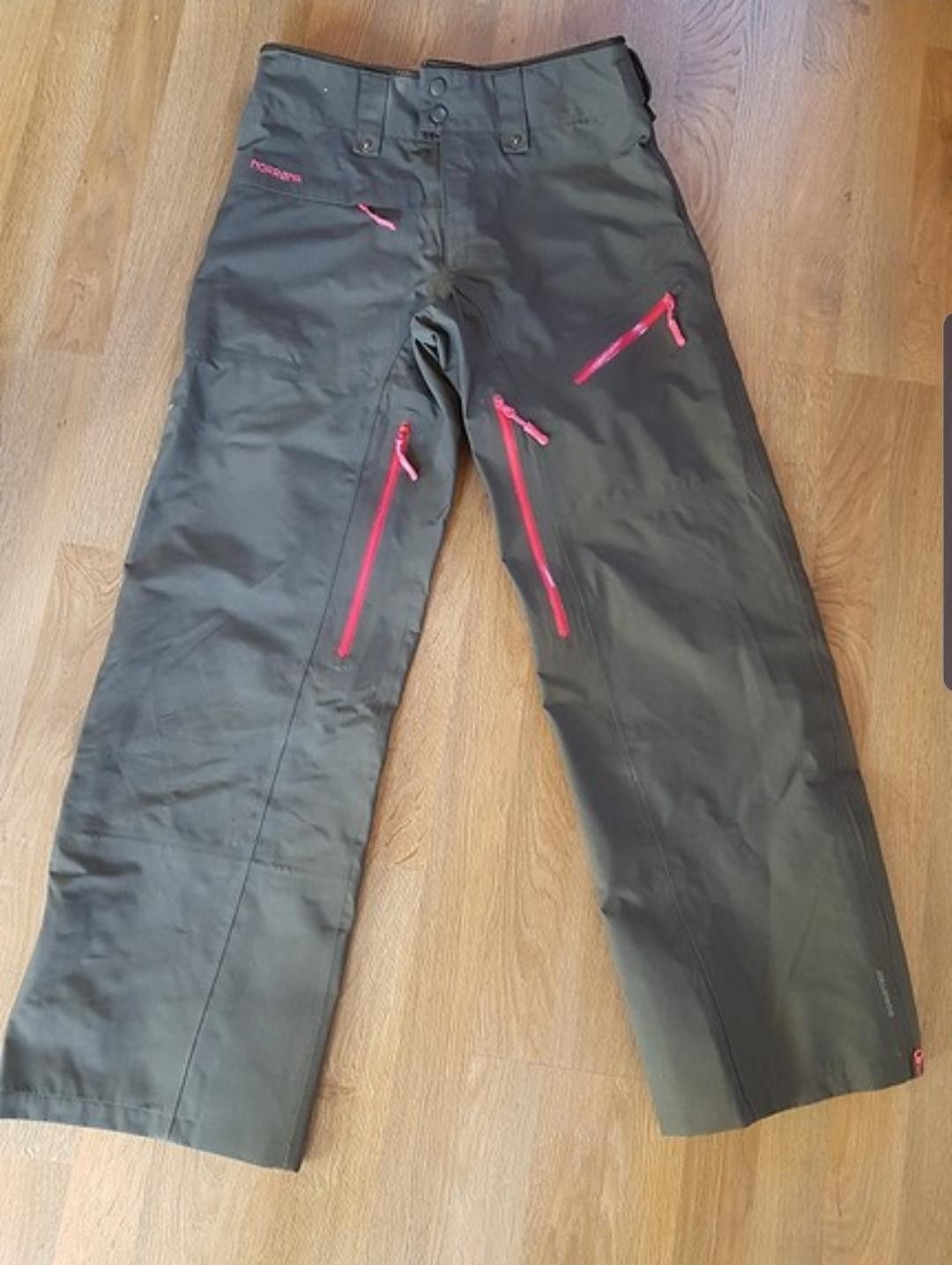 Ny Norrøna Narvik Goretex skibukse str. XS | FINN.no Gore tex herrebukse Norrøna Narvik caviar | FINN.no