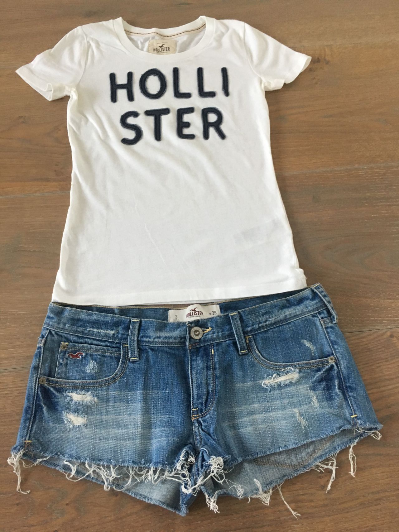 Ny Hollister Olastoff jakke dame str S til salgs | FINN.no Ny Hollister Olastoff jakke dame str S til salgs | FINN.no
