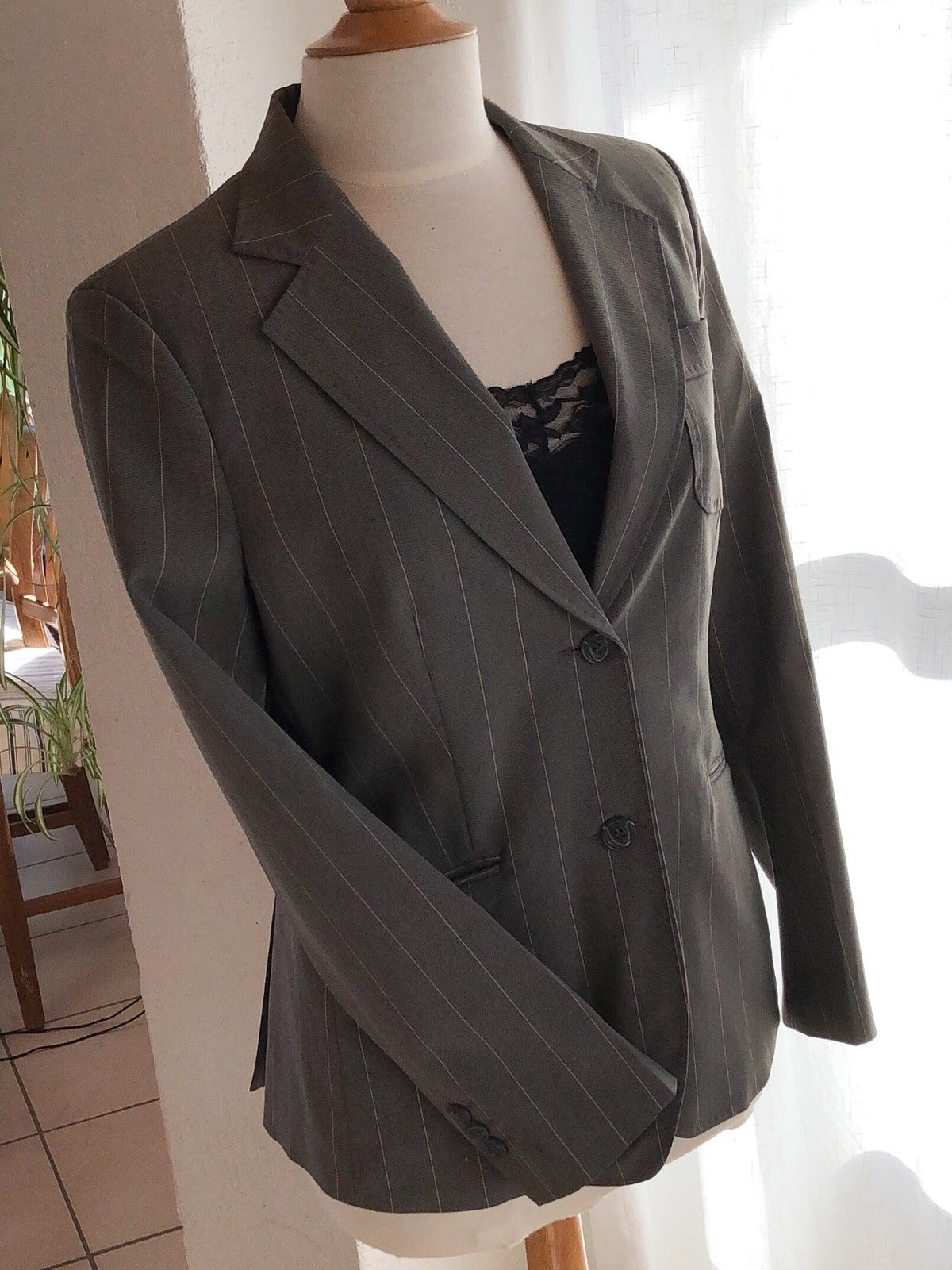 Vintage dressjakke fra 90 tallet | FINN.no SARA KELLY DRESS (BLAZER & DRESSBUKSE) | FINN.no