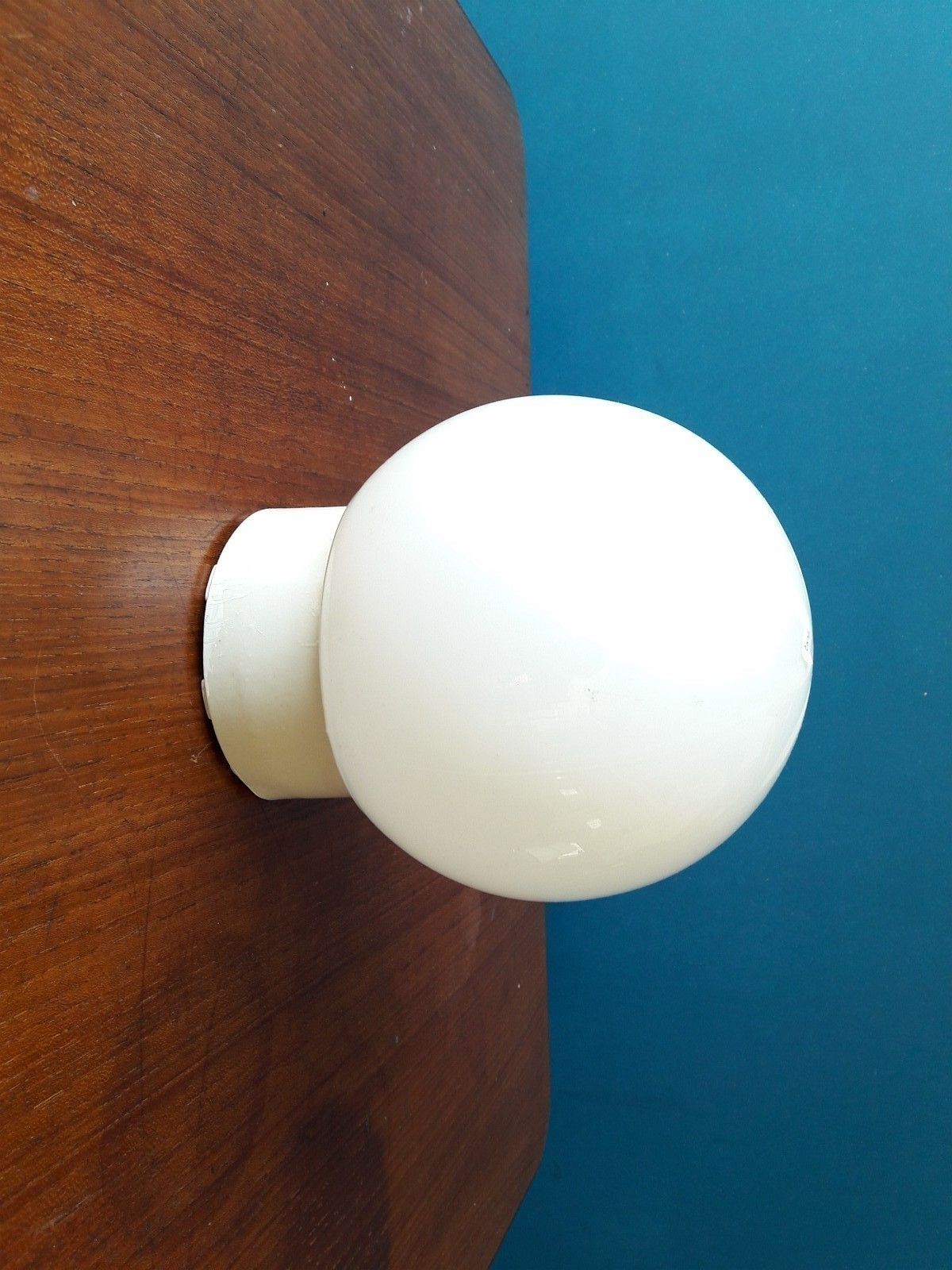 Baderomslampeutelampe | FINN.no Bordlampe, Bauhaus stil – Skogen Design