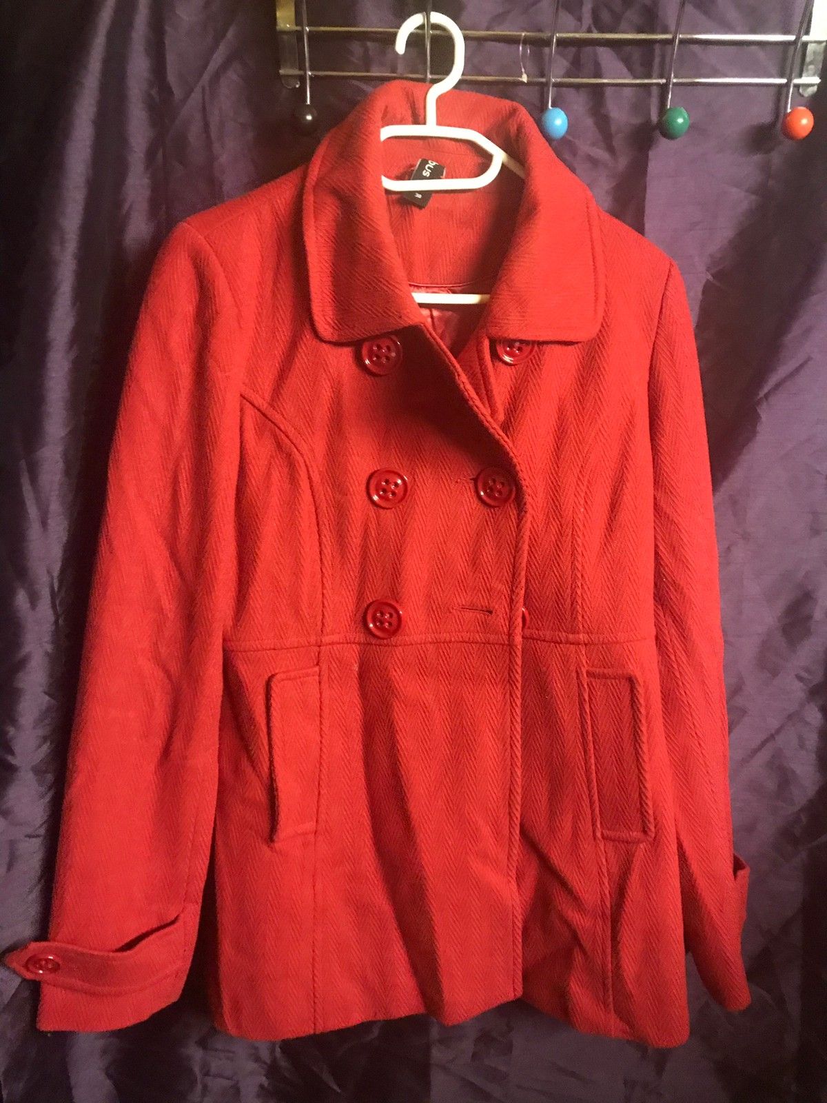 Rød jakke | FINN.no Rød denimjakke | FINN.no